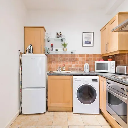 Immaculate 1-bed In 1 Apartment